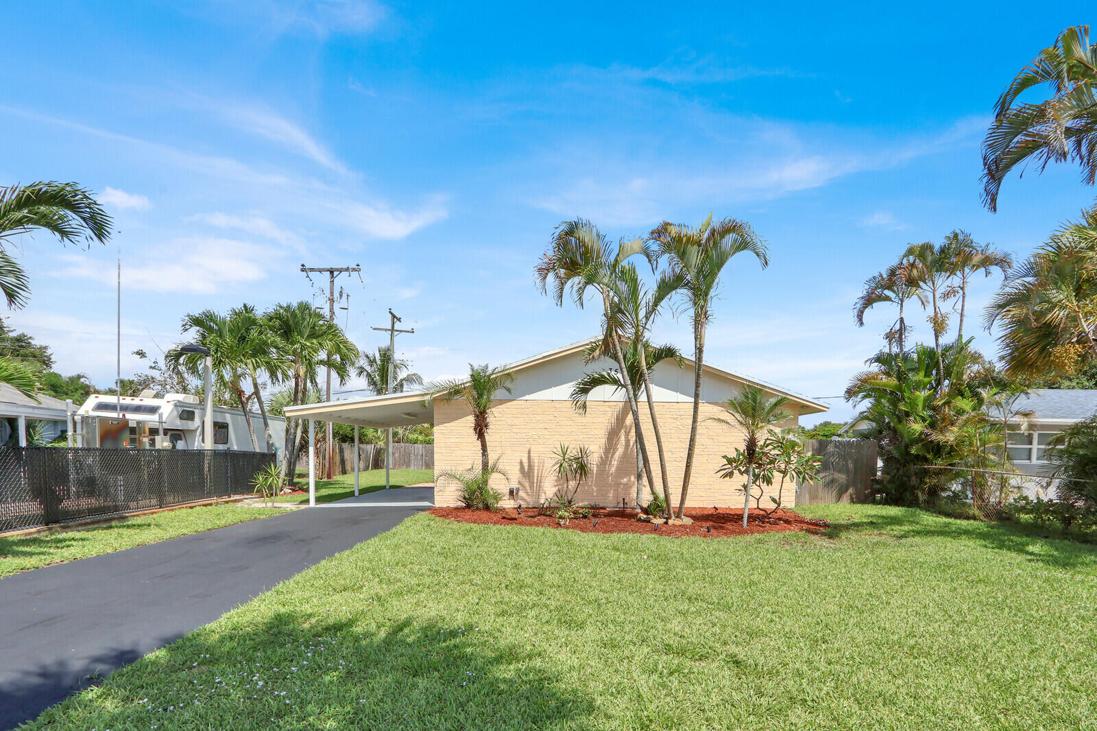 Palm Beach Gardens photo 3