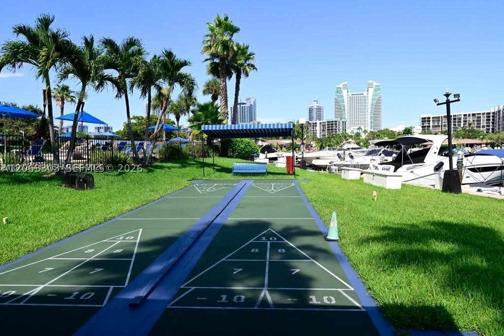 Hallandale Beach photo 2