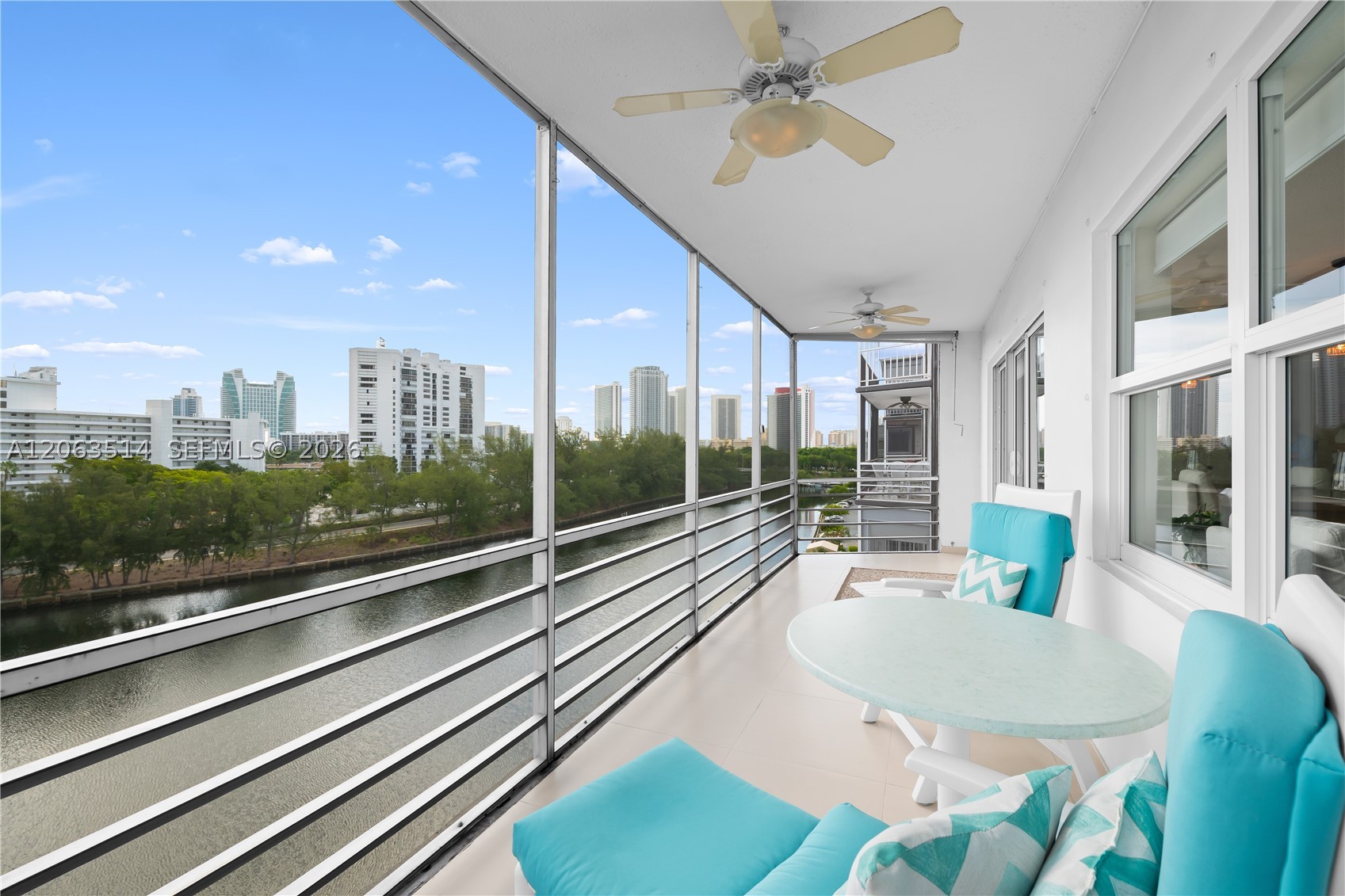 Hallandale Beach photo 1