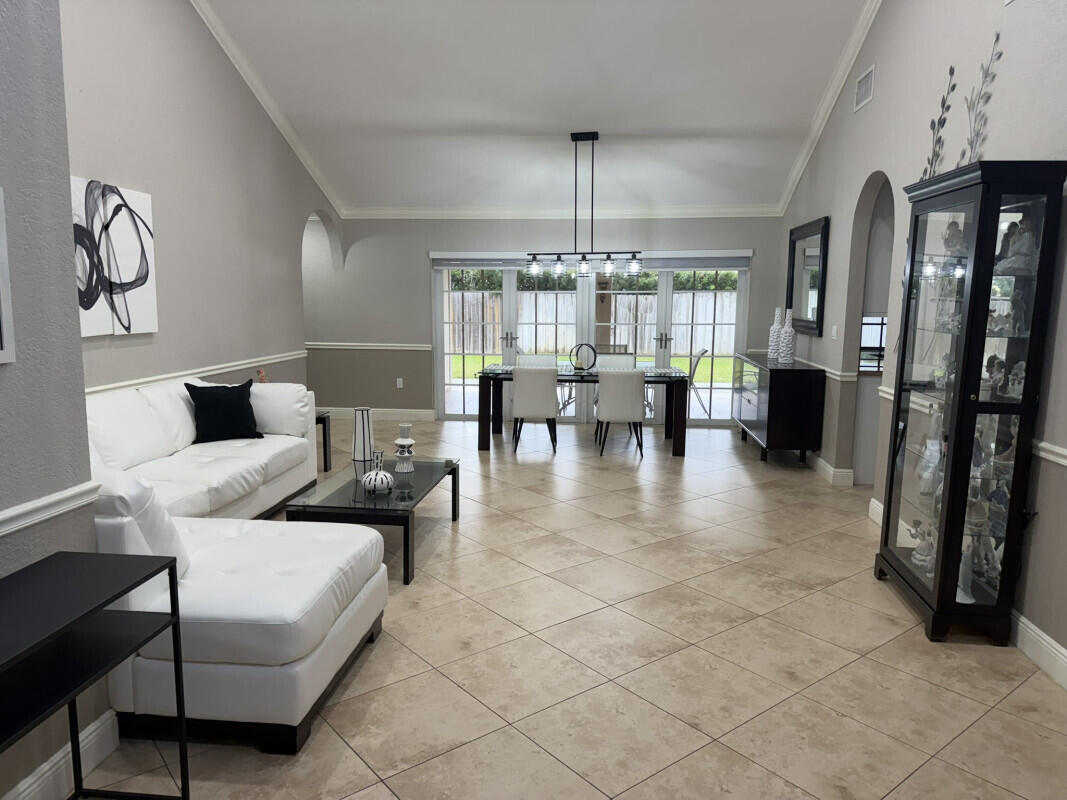 Hialeah photo 5