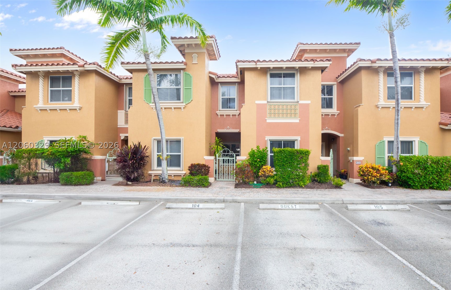 Pembroke Pines photo 2