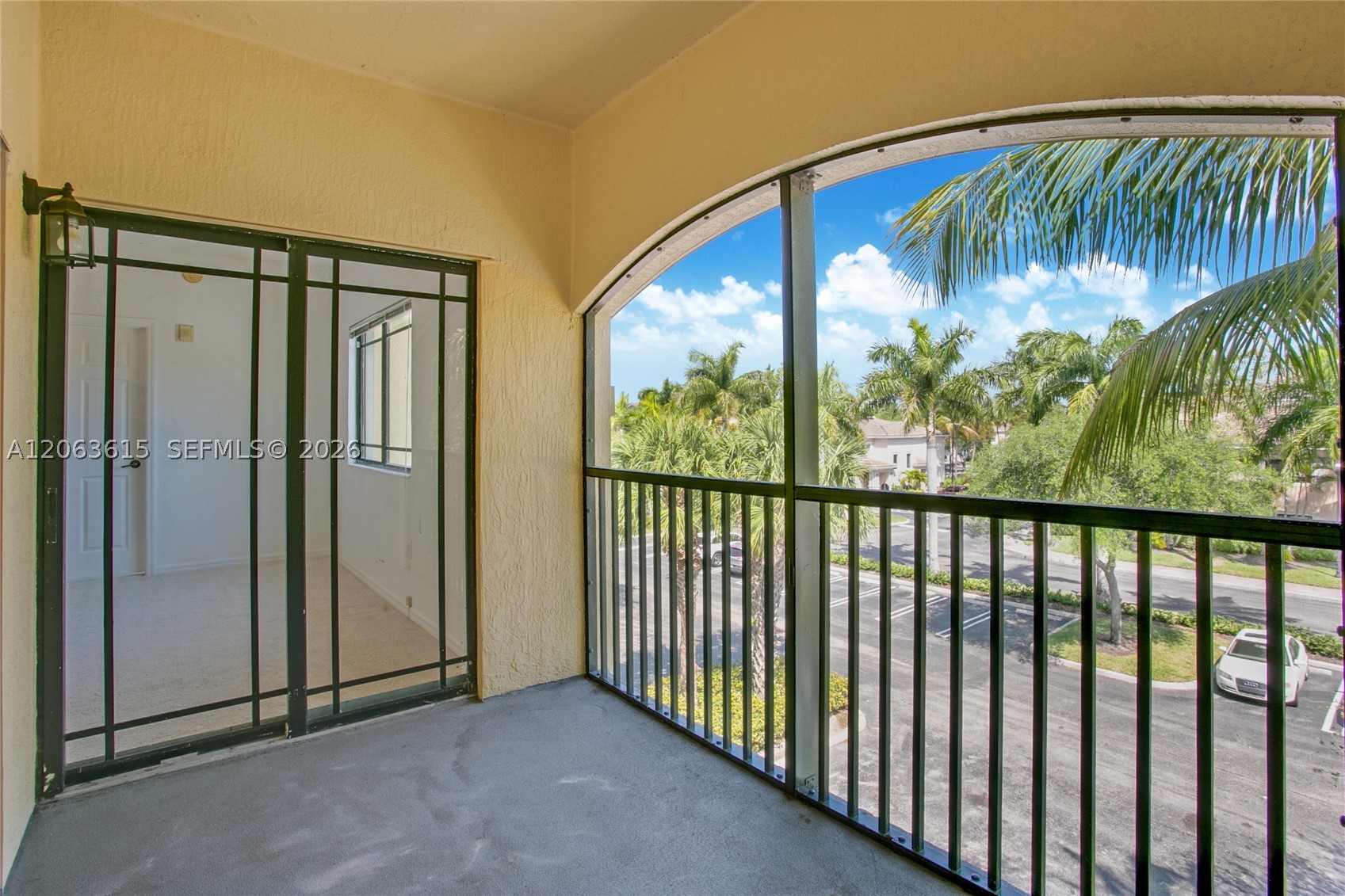 Palm Beach Gardens photo 1
