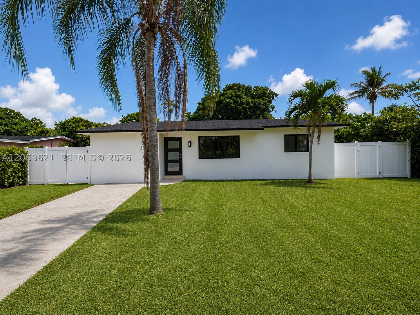 North Miami Beach photo 1