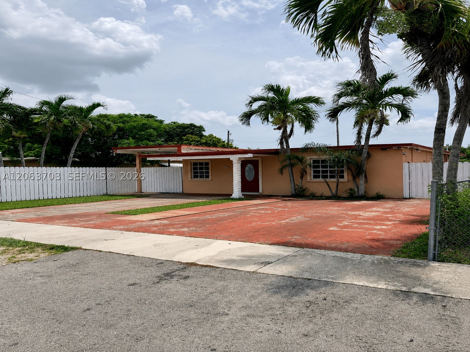 Hialeah photo 4