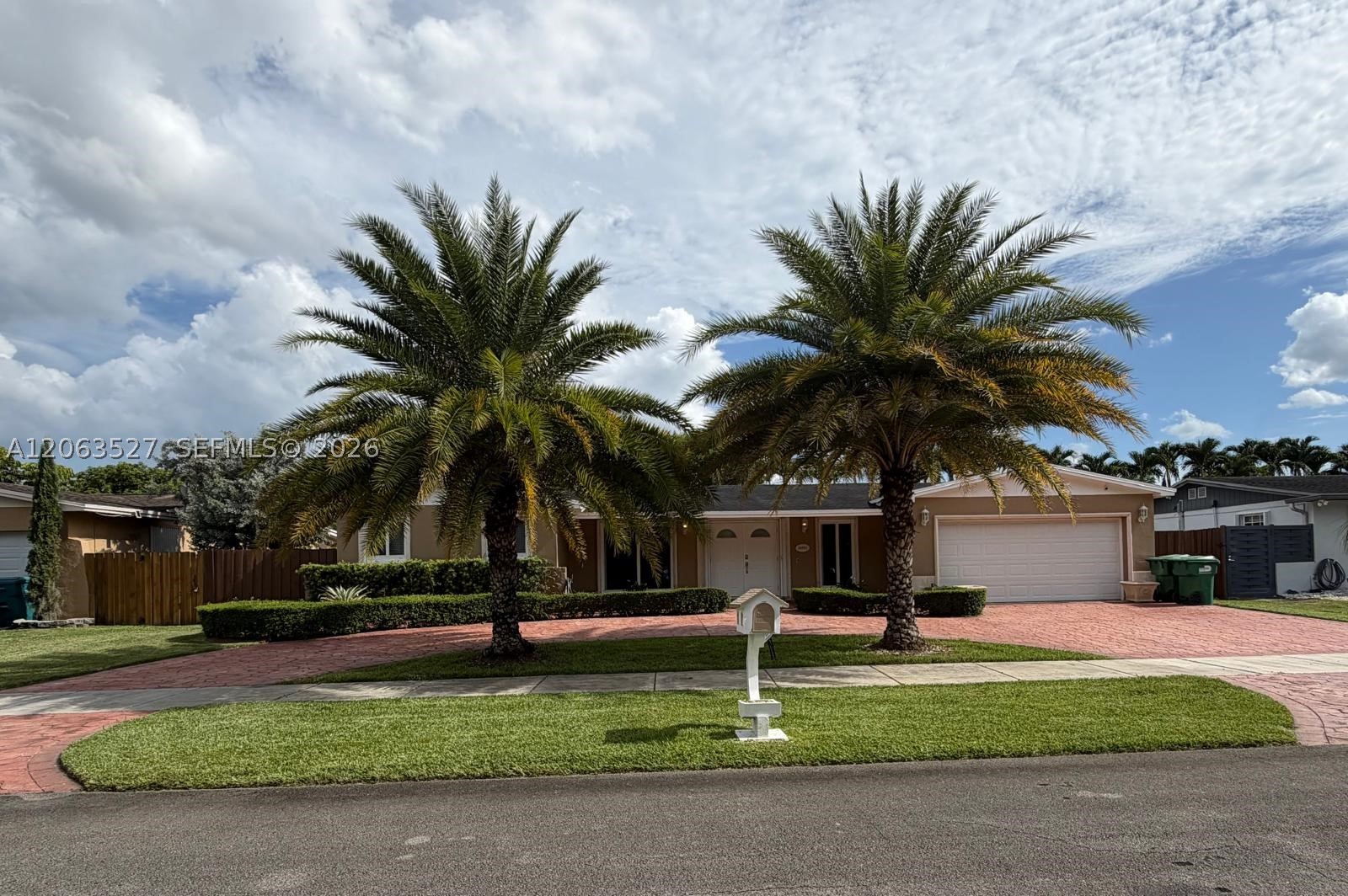 Miami photo 1