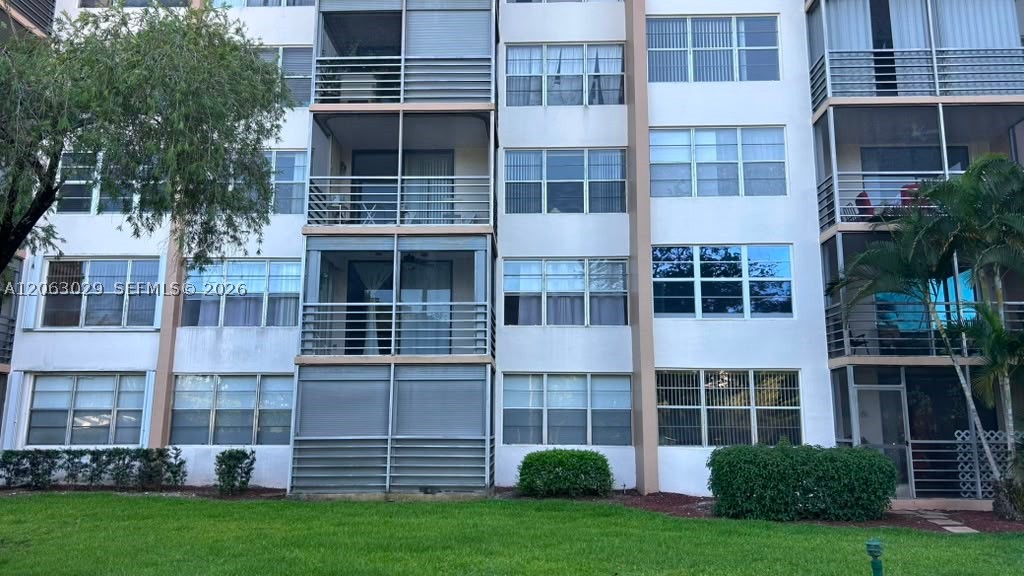 Pembroke Pines photo 3