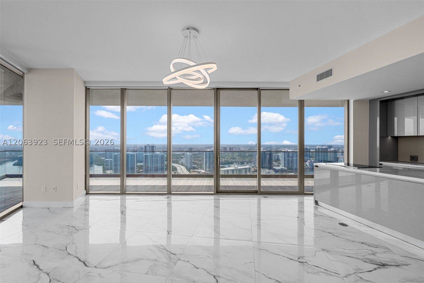 Sunny Isles Beach photo 2