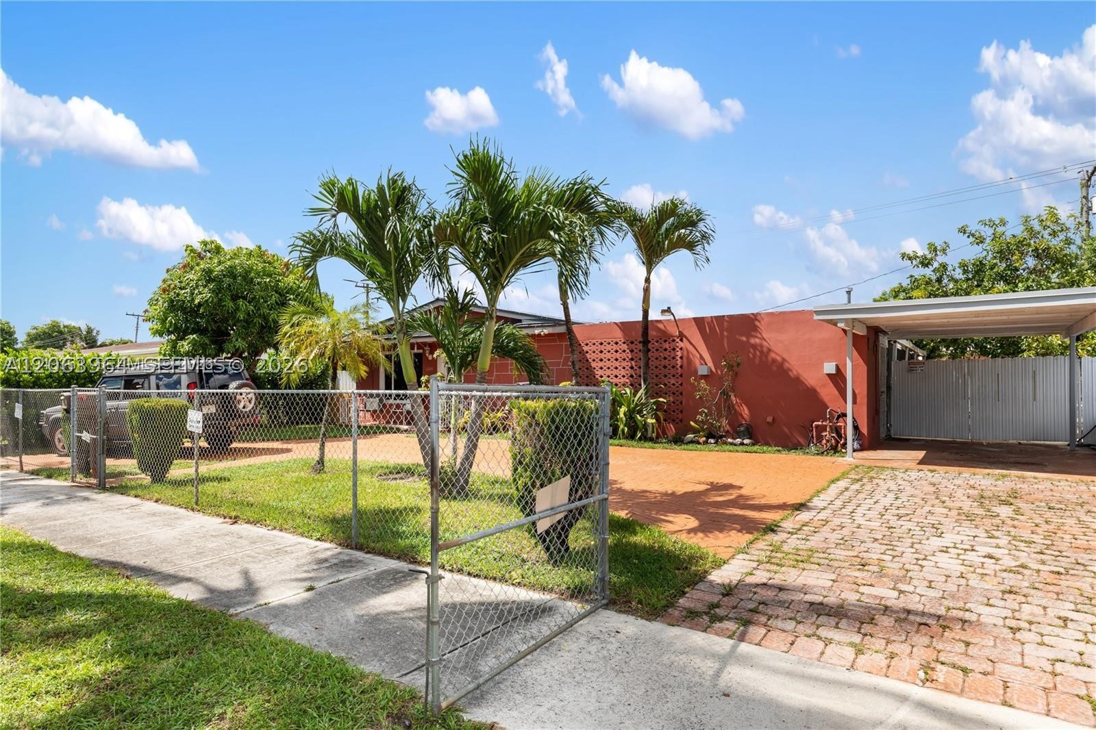 Miami Gardens photo 1