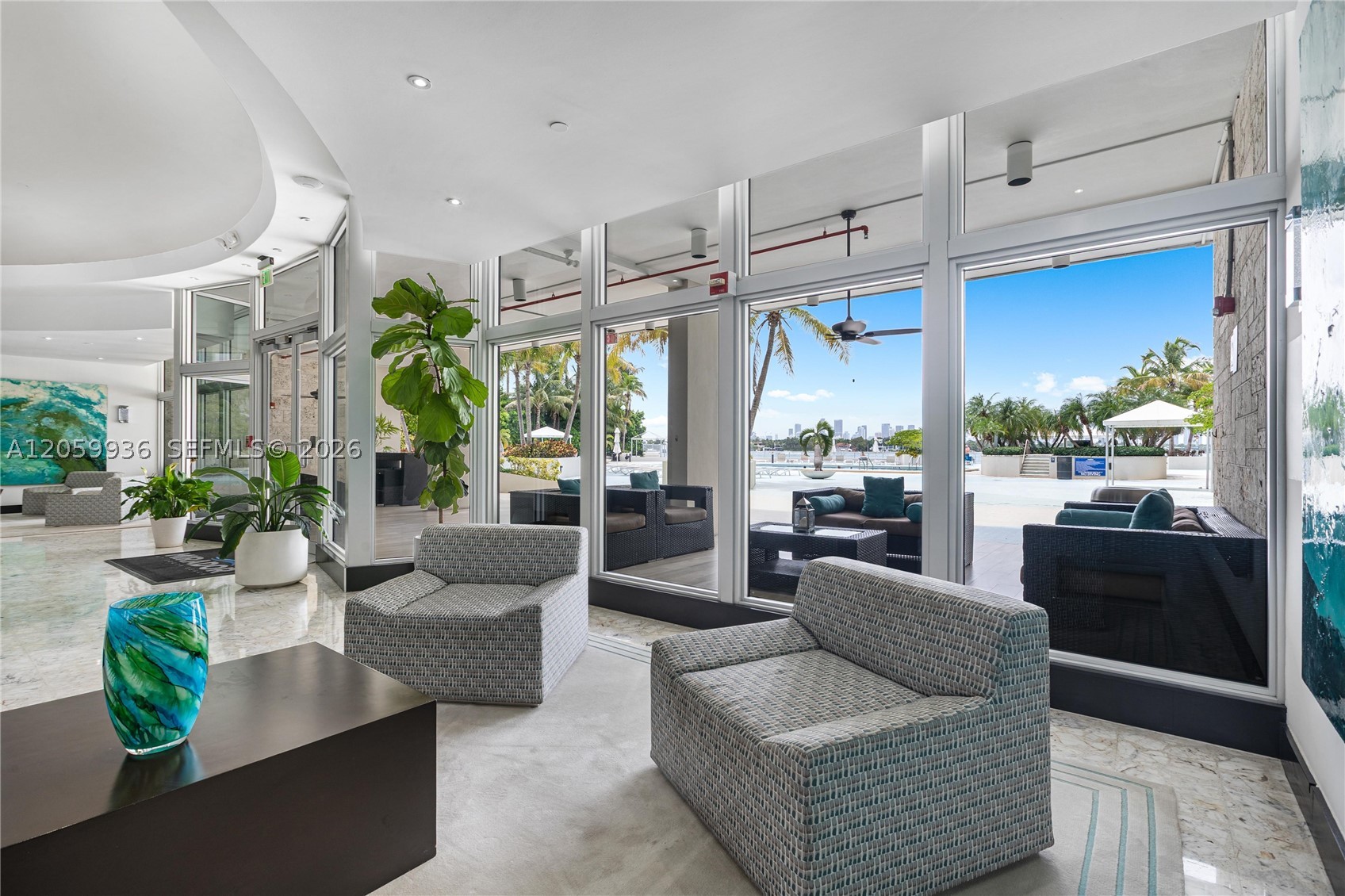 Miami Beach photo 2