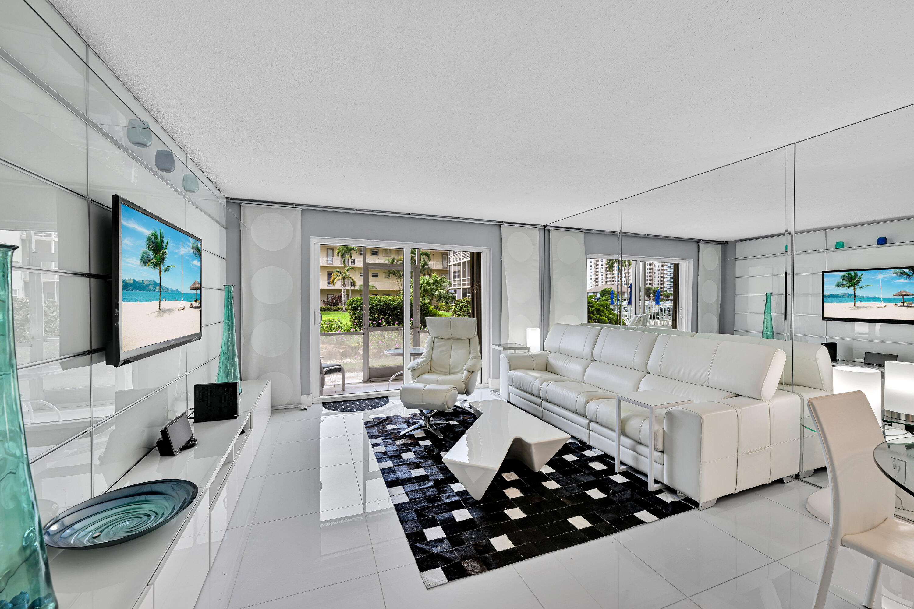 Hallandale Beach photo 5
