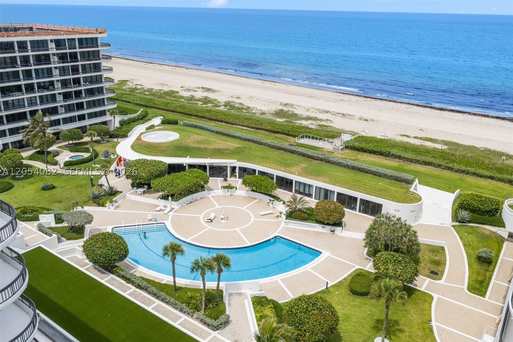 Palm Beach photo 2