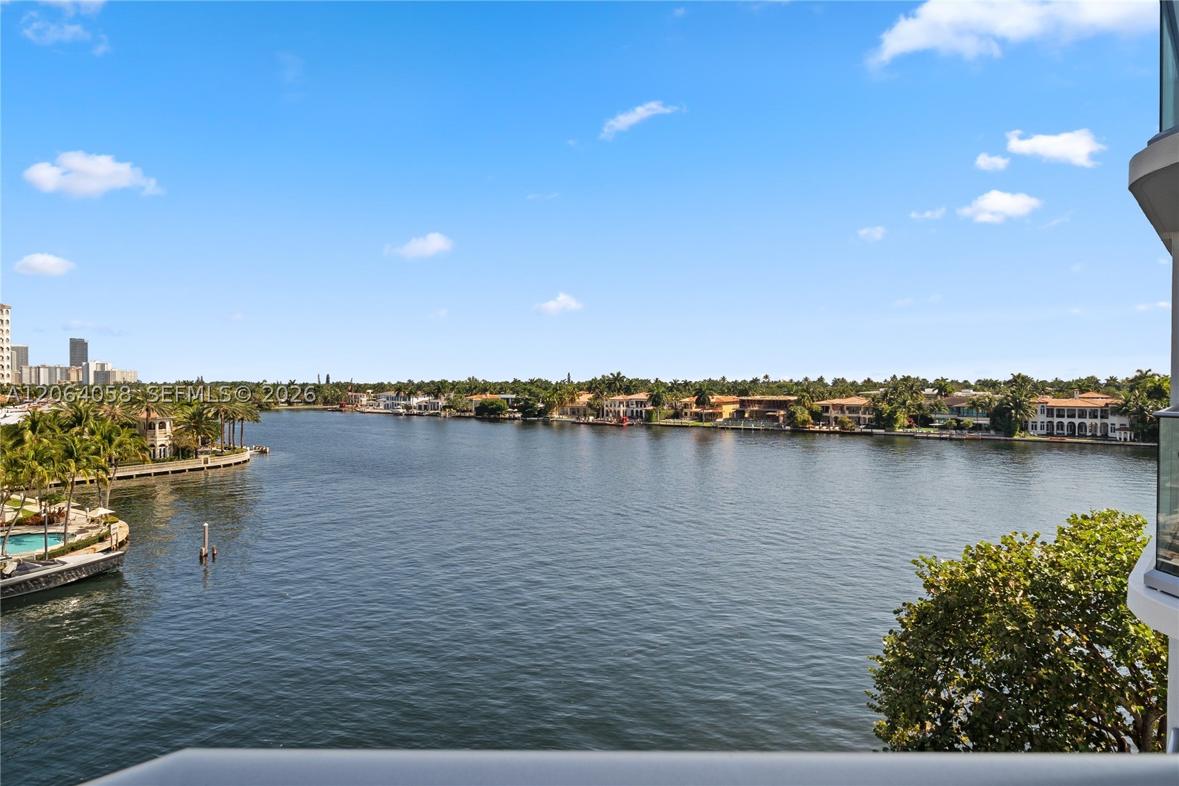 Aventura photo 3