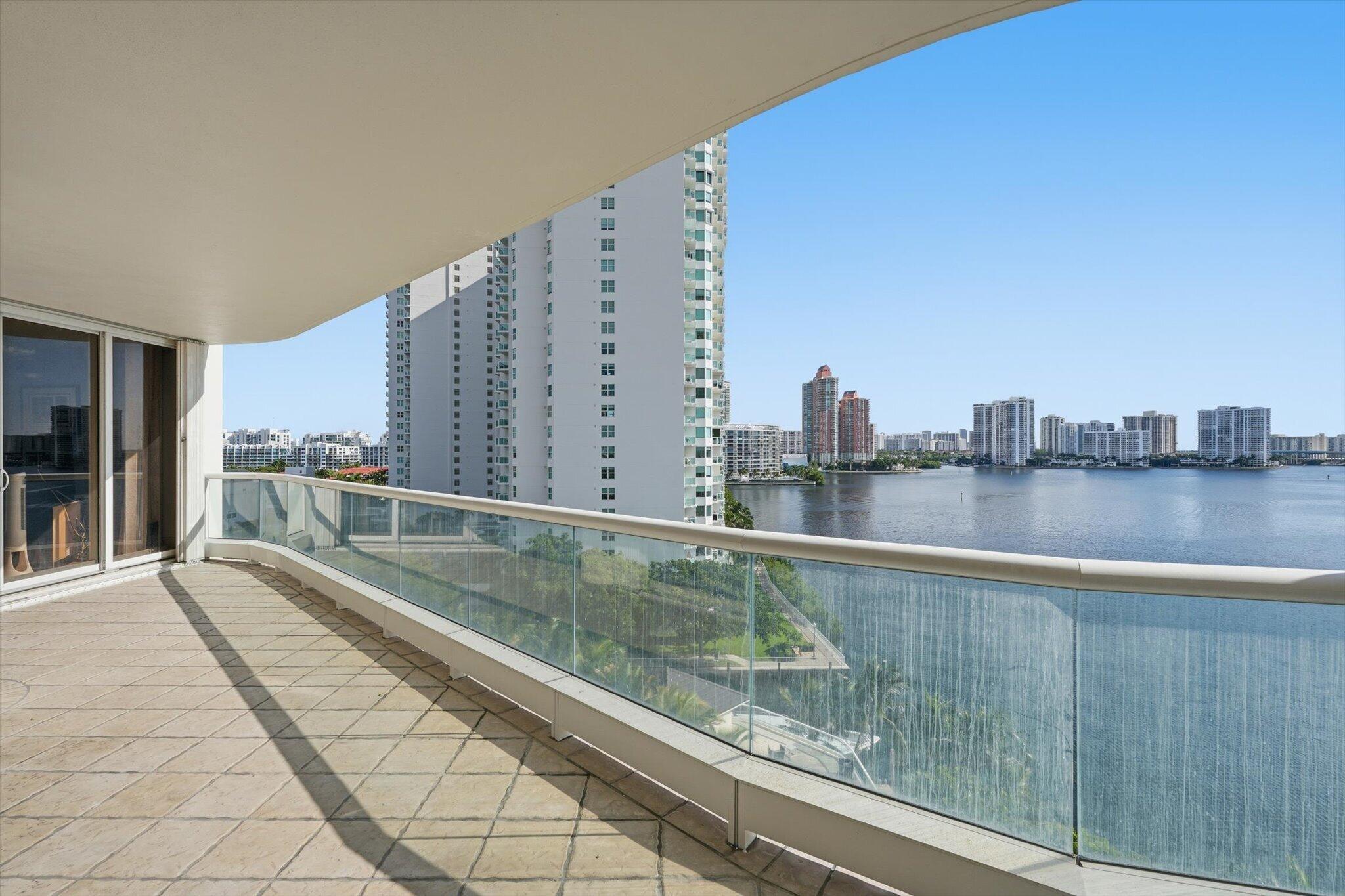 Aventura photo 5