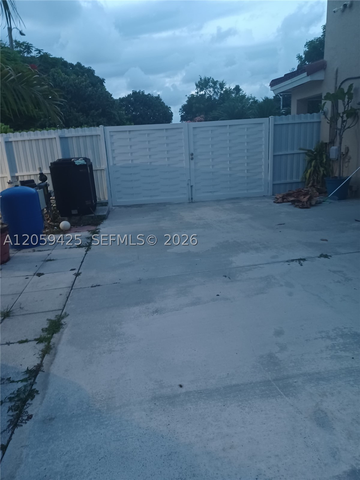 Homestead photo 4