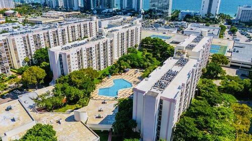 Sunny Isles Beach photo 3