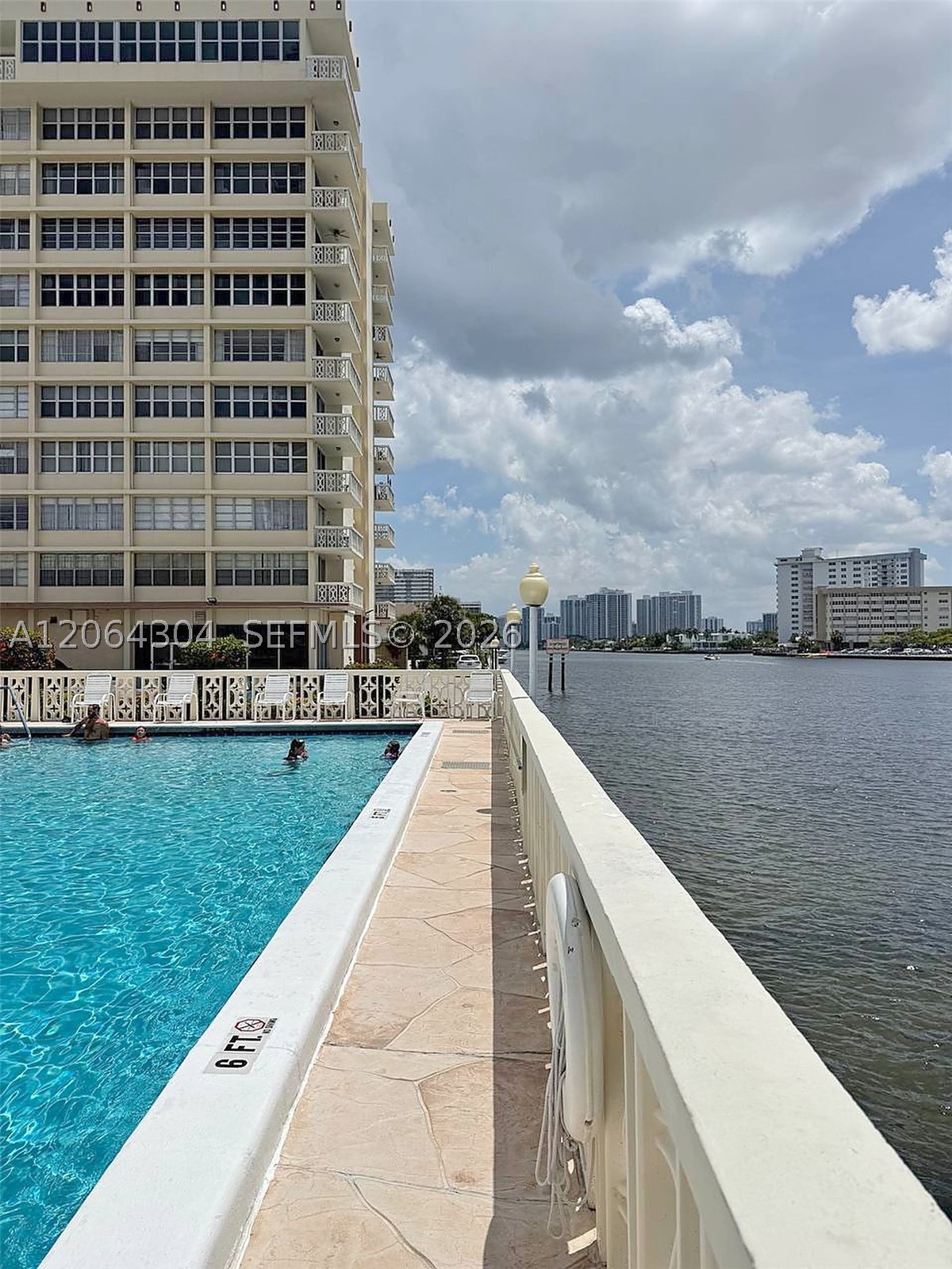 Hallandale Beach photo 2