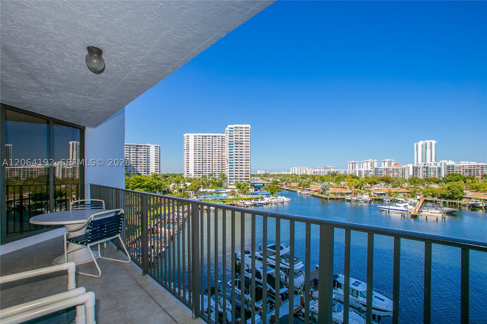 Hallandale Beach photo 2