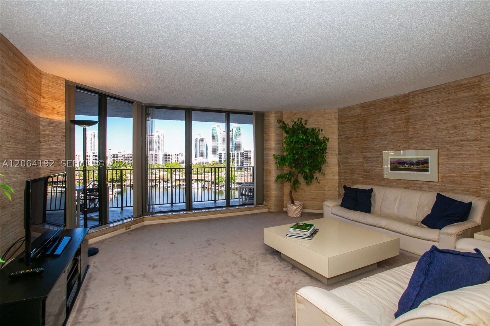 Hallandale Beach photo 4