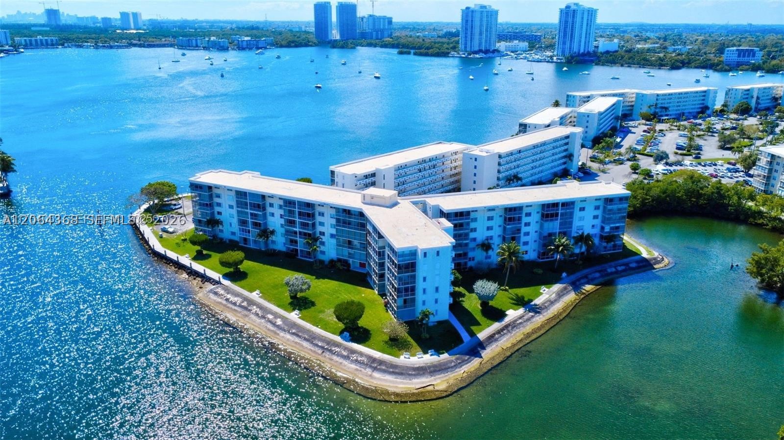Aventura photo 5
