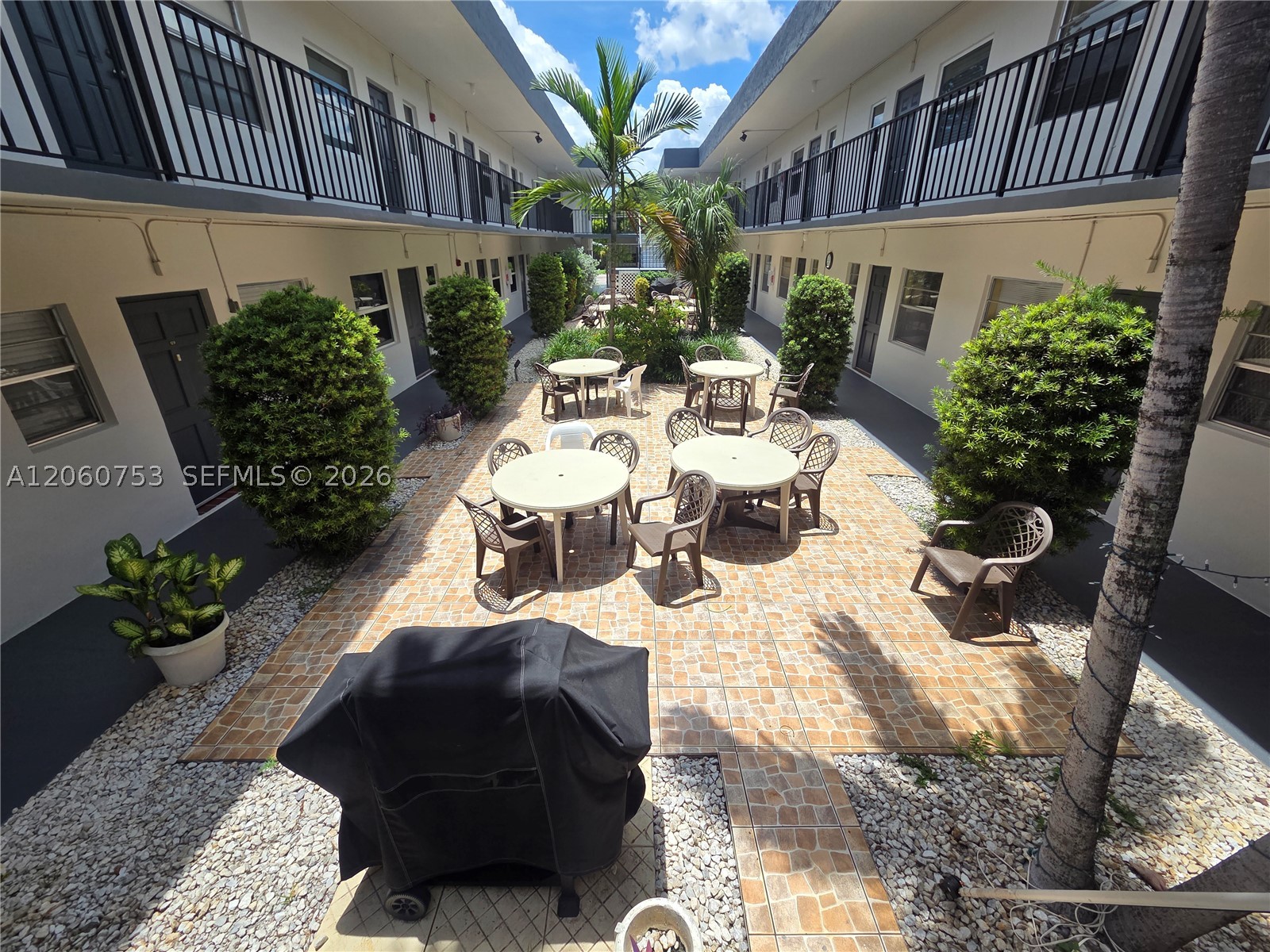 Hallandale Beach photo 4