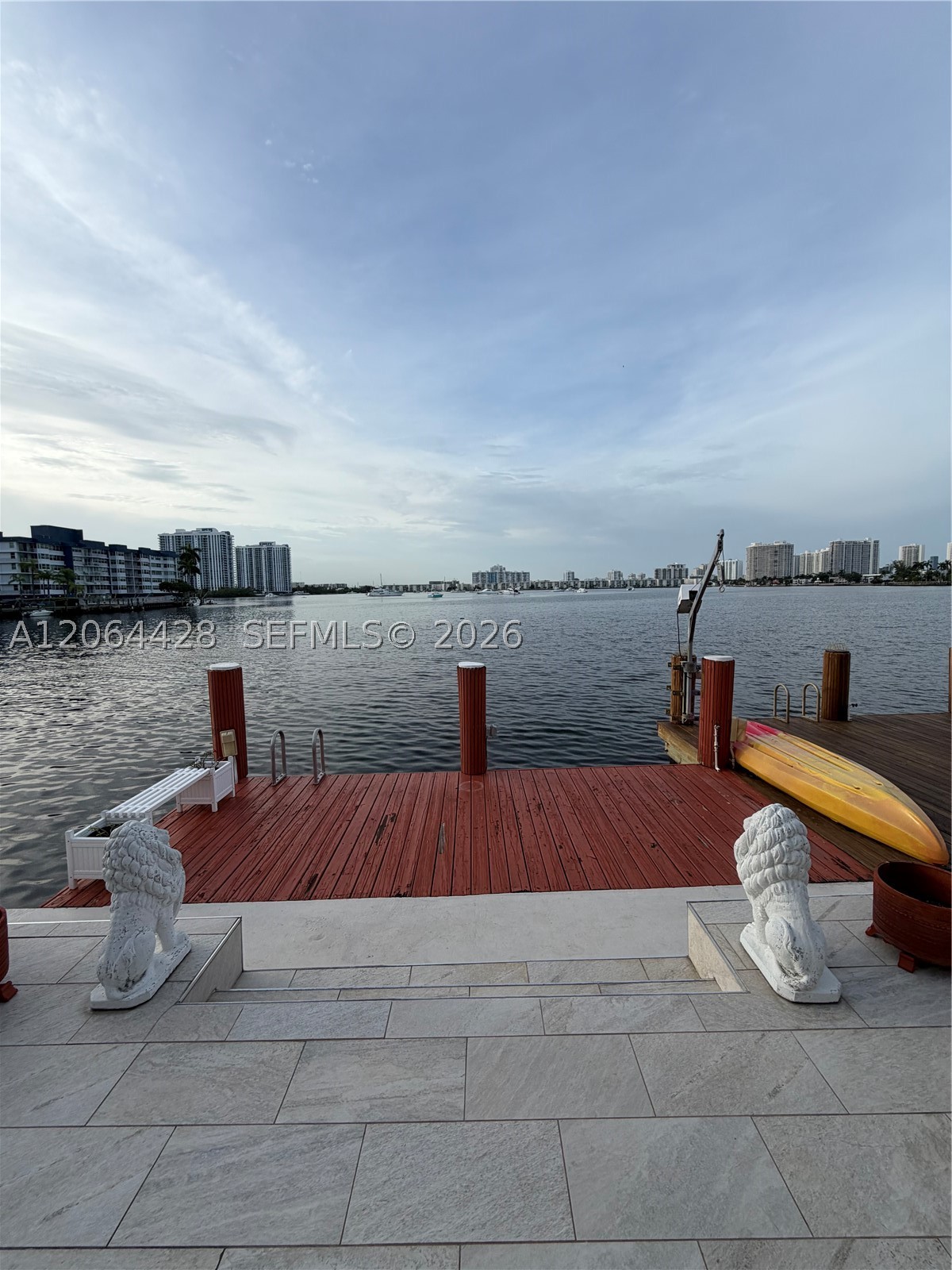 North Miami Beach photo 2