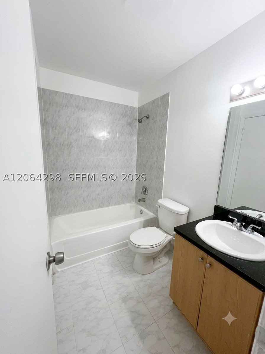 Hialeah photo 3