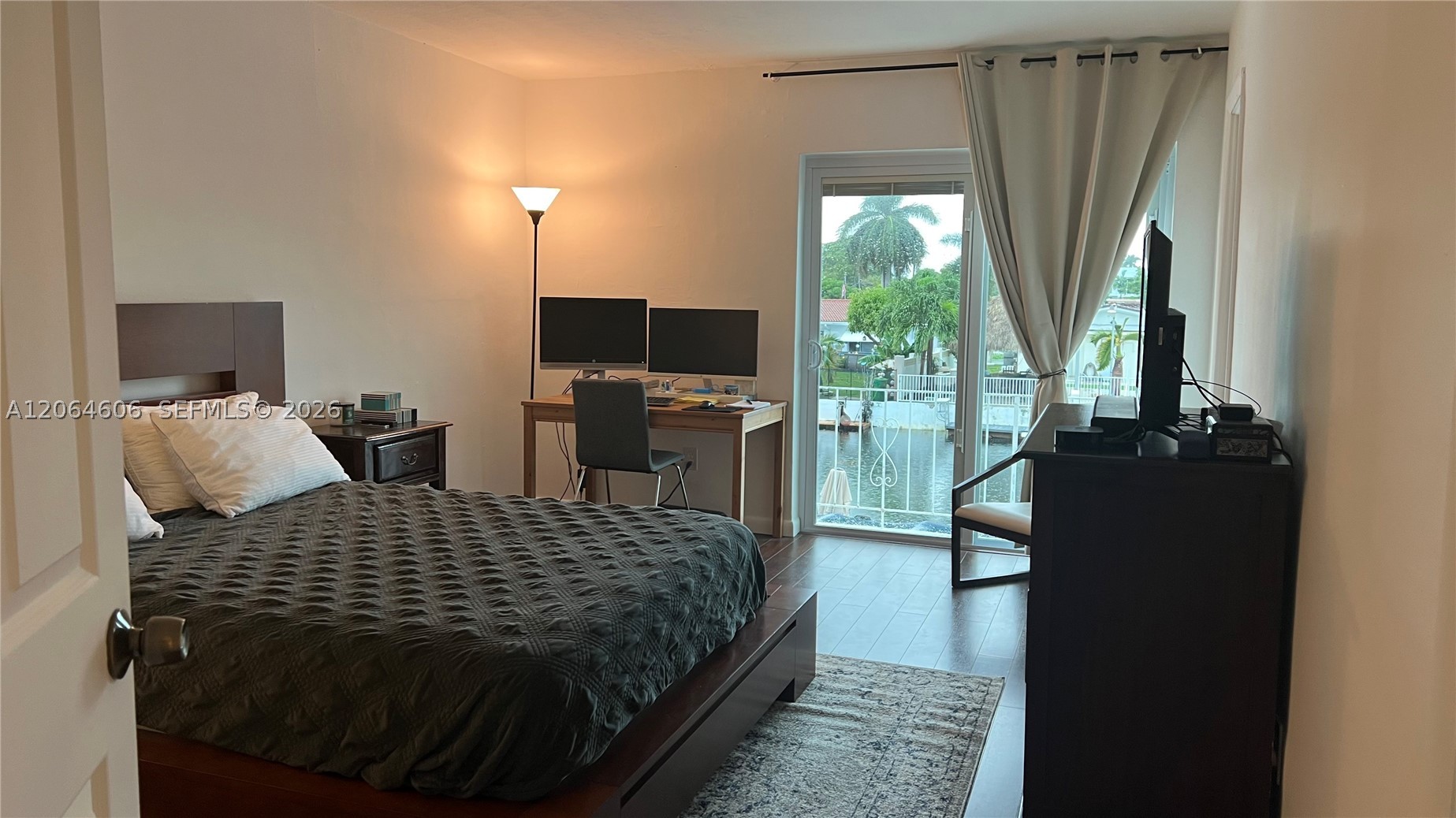 North Miami photo 3
