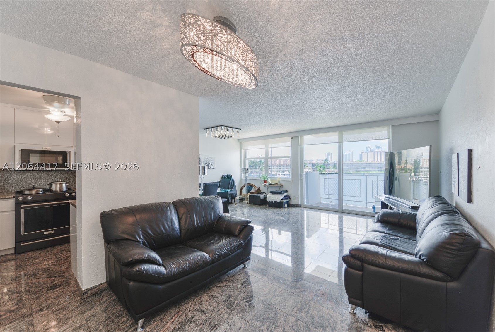 Hallandale Beach photo 2