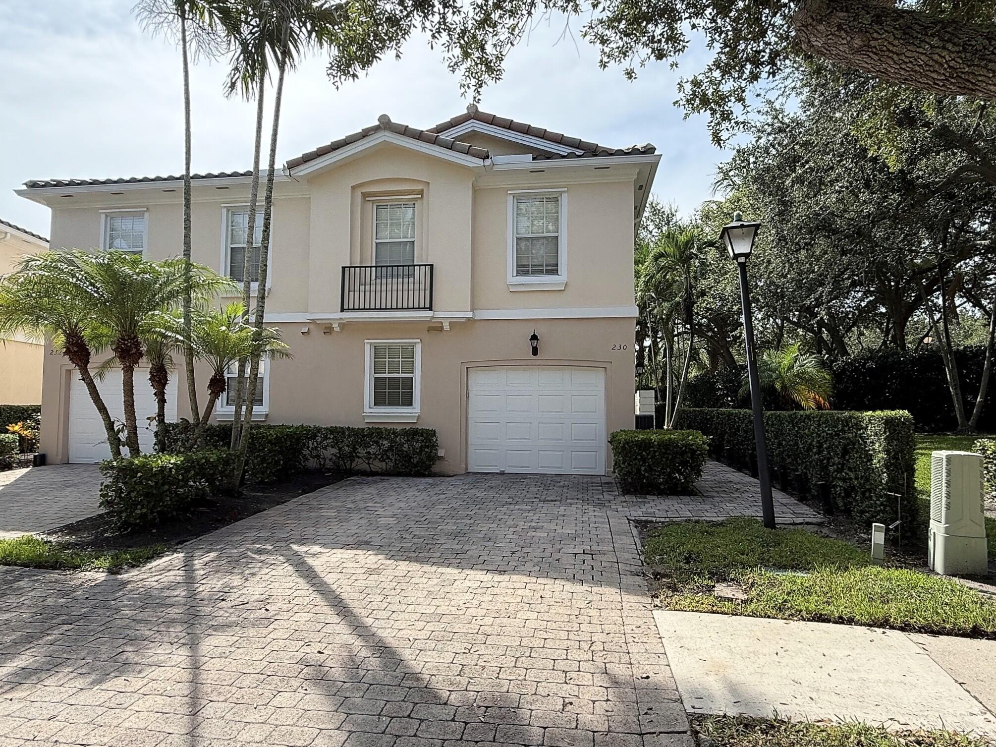 Palm Beach Gardens photo 1