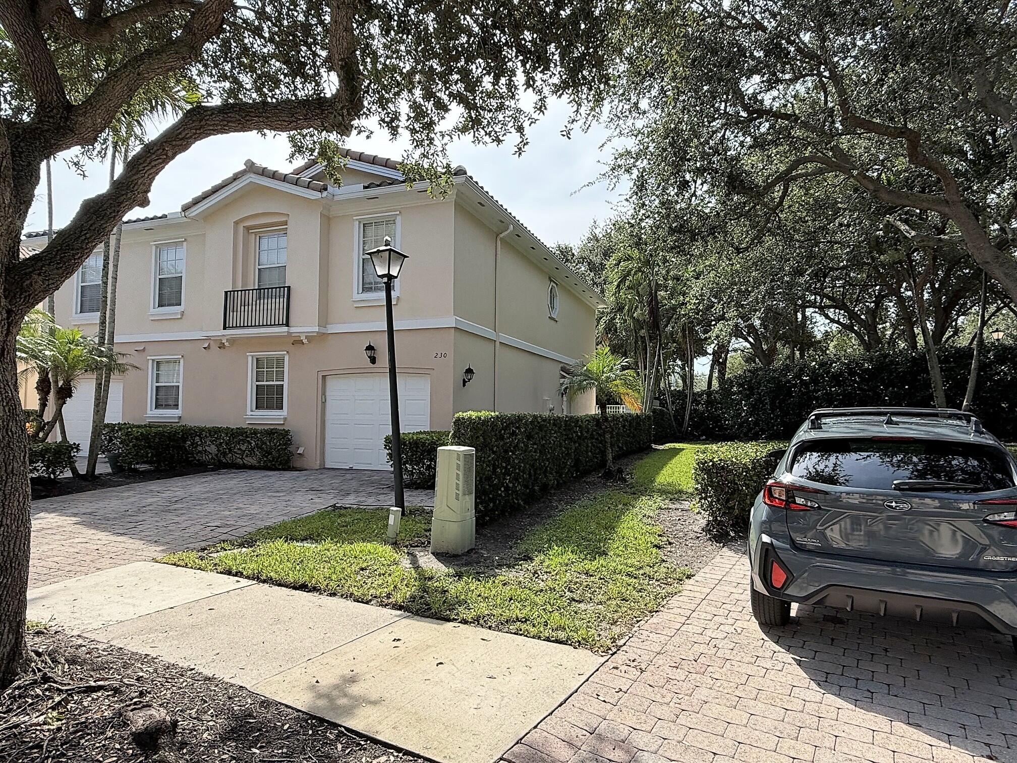 Palm Beach Gardens photo 2