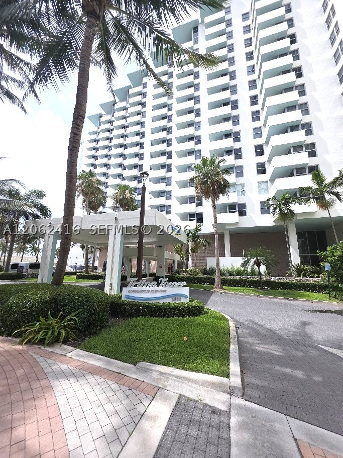 Miami Beach photo 1