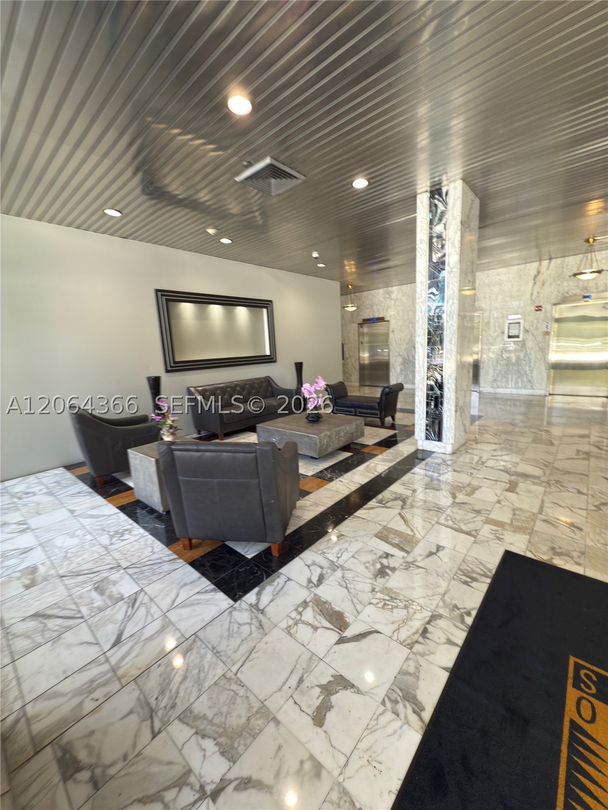 Aventura photo 2