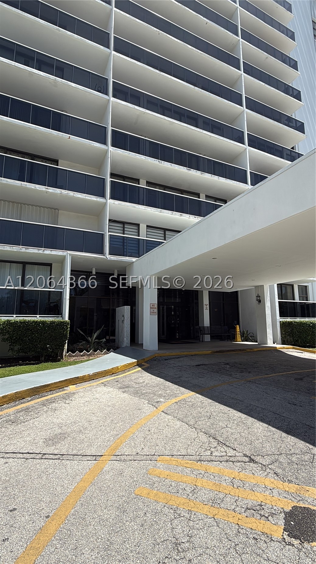 Aventura photo 4