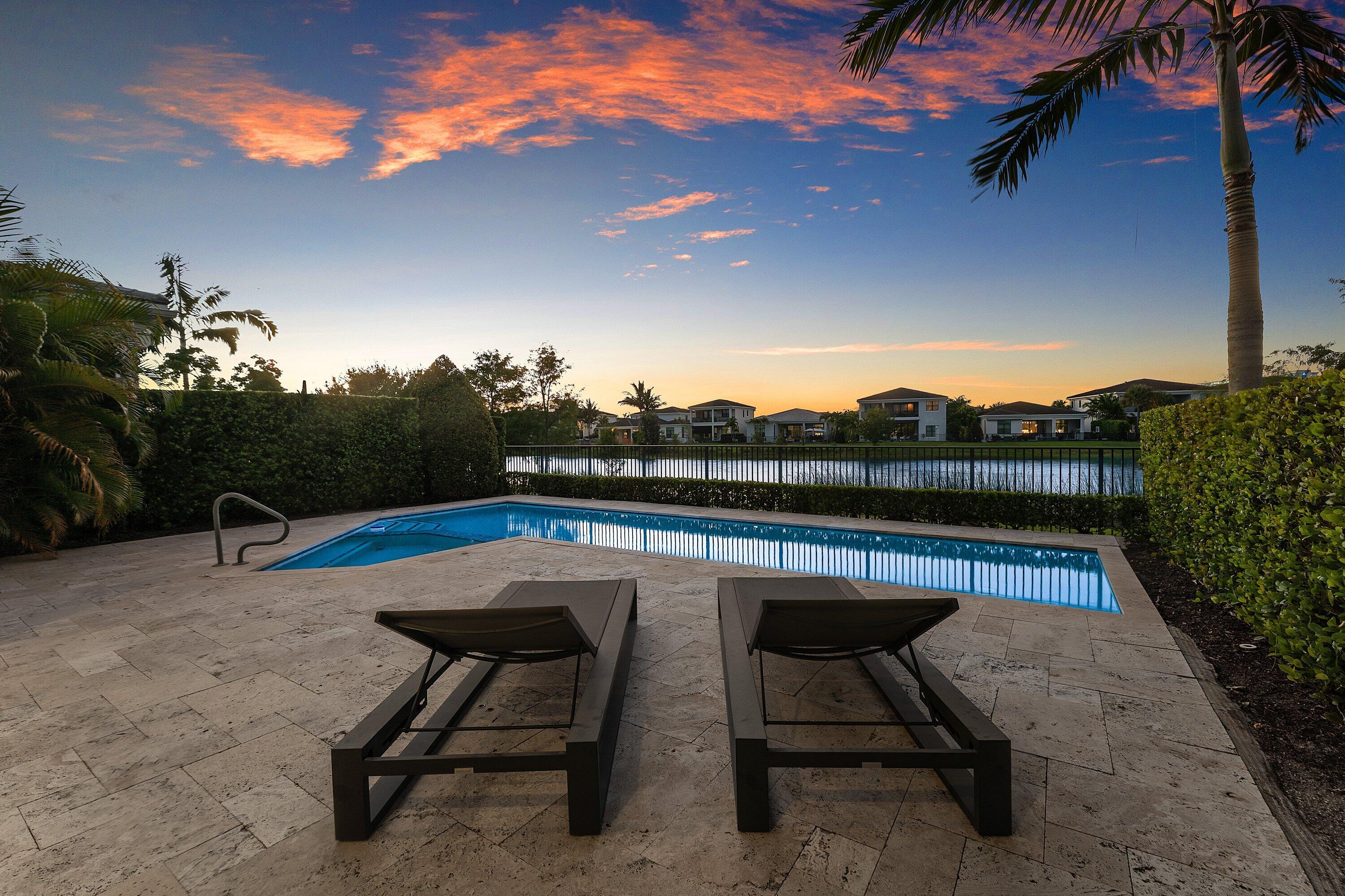 Palm Beach Gardens photo 2