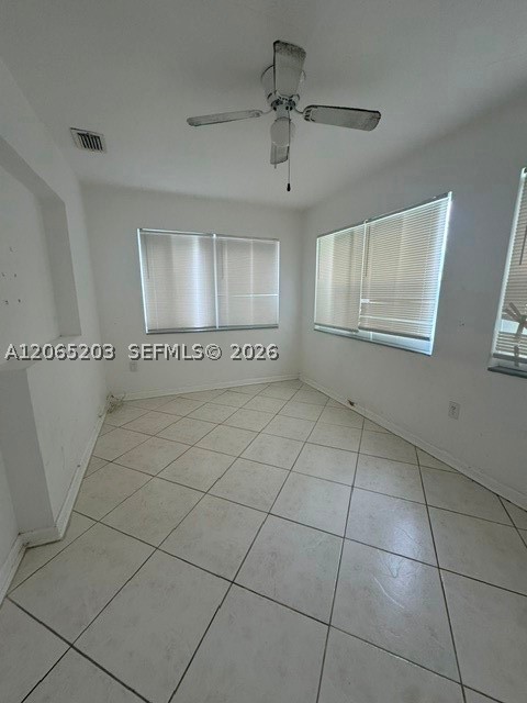 Miramar photo 3