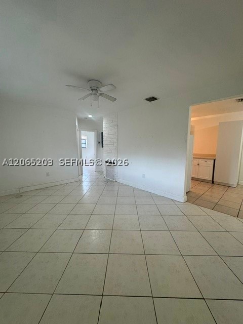 Miramar photo 4