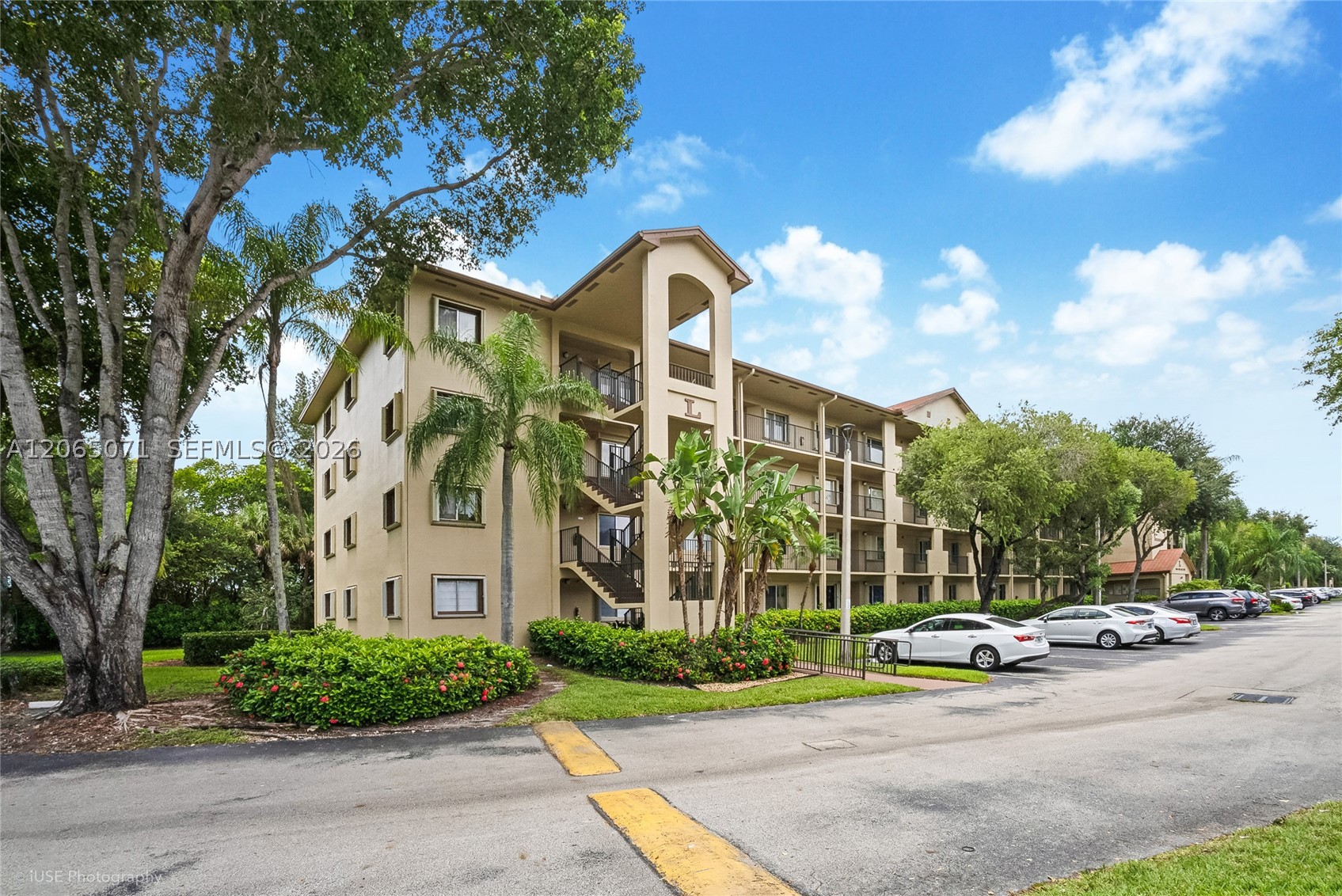 Pembroke Pines photo 1