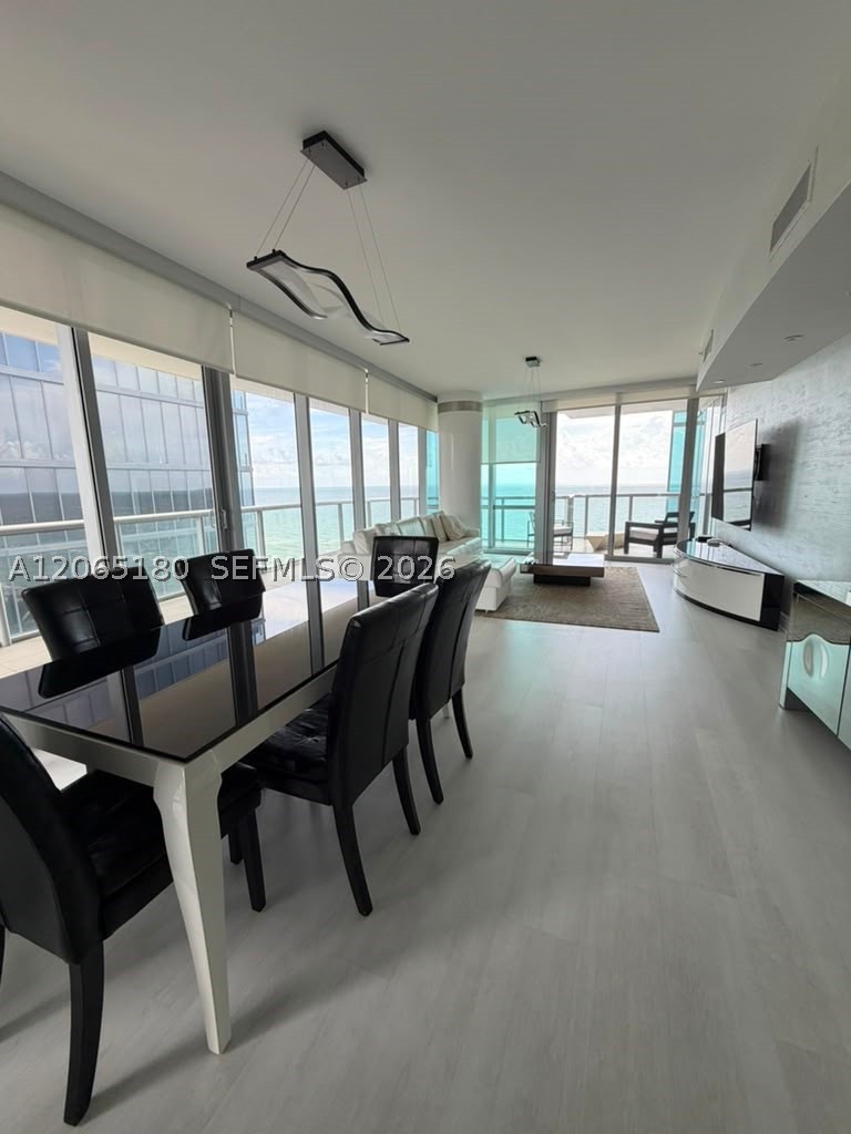 Sunny Isles Beach photo 2