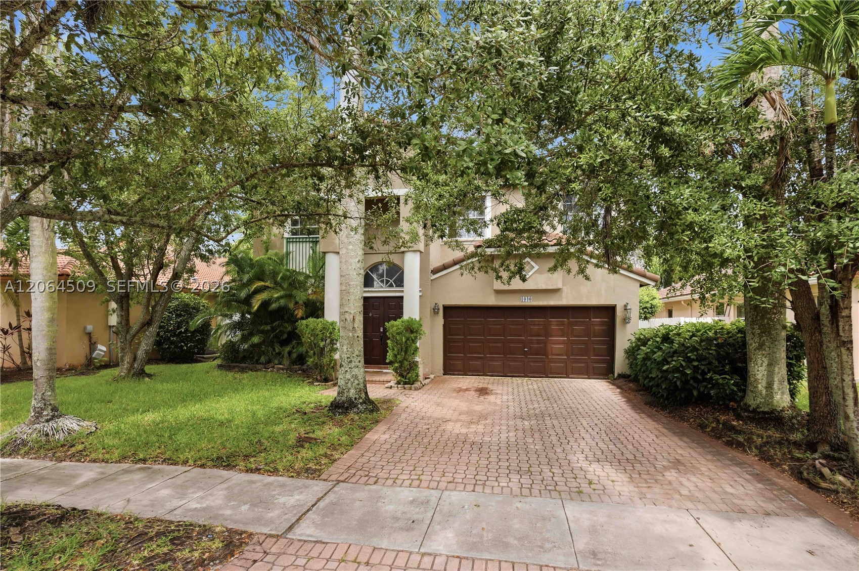 Pembroke Pines photo 1