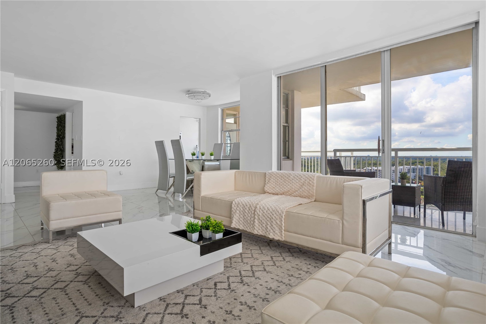 Aventura photo 4