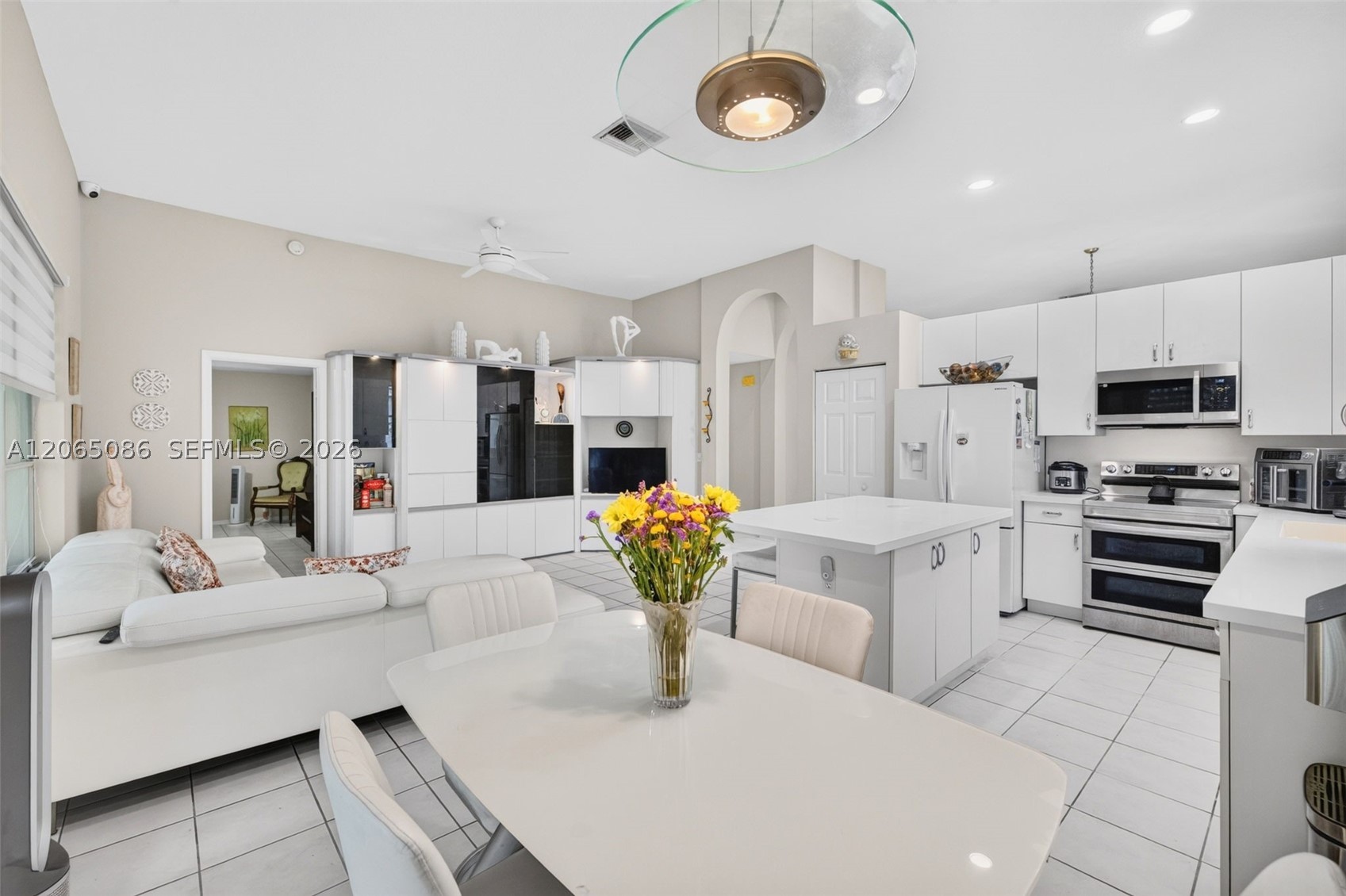 Pembroke Pines photo 4
