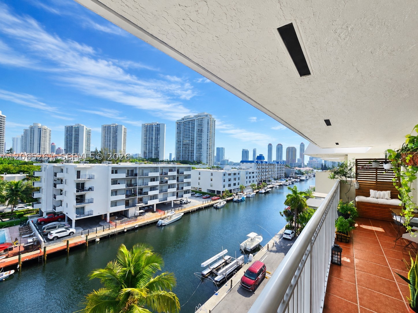 North Miami Beach photo 1