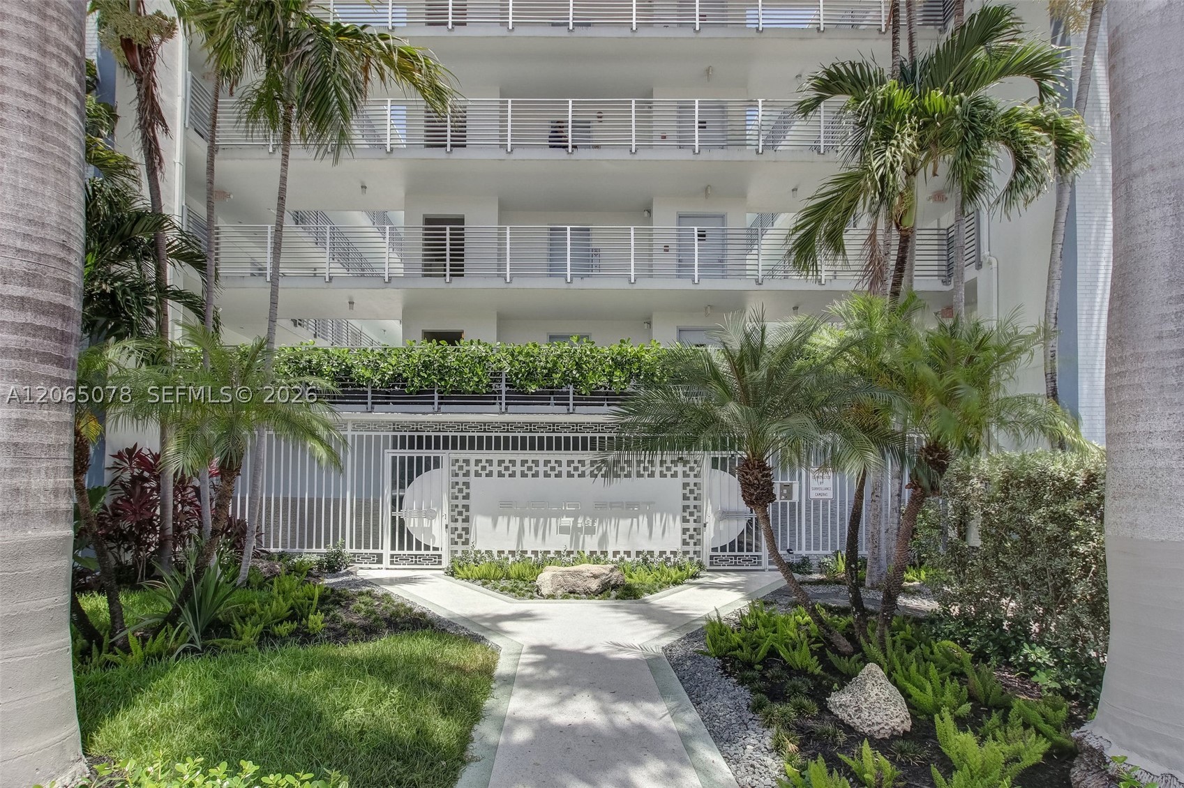 Miami Beach photo 1