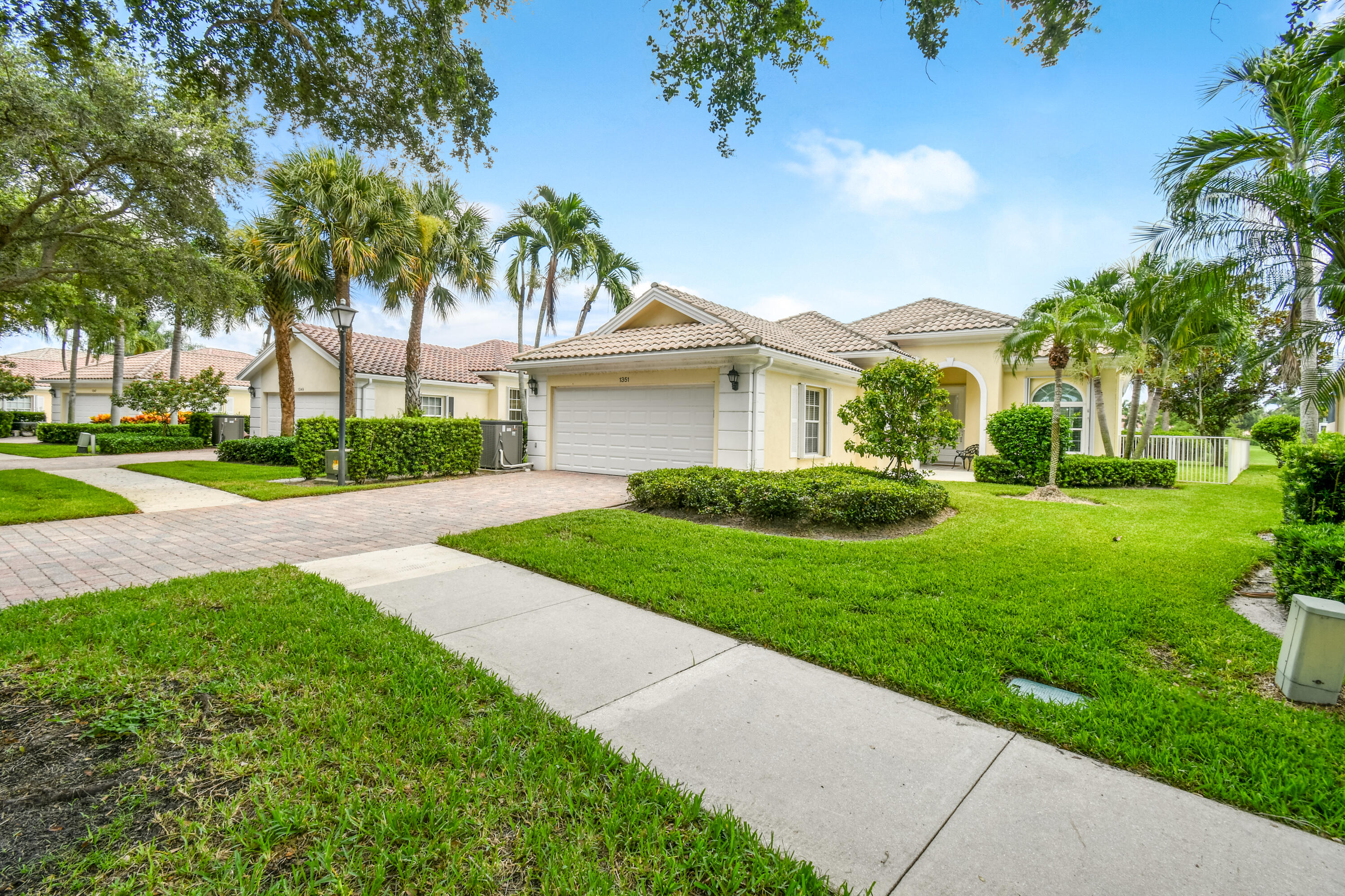 Palm Beach Gardens photo 2