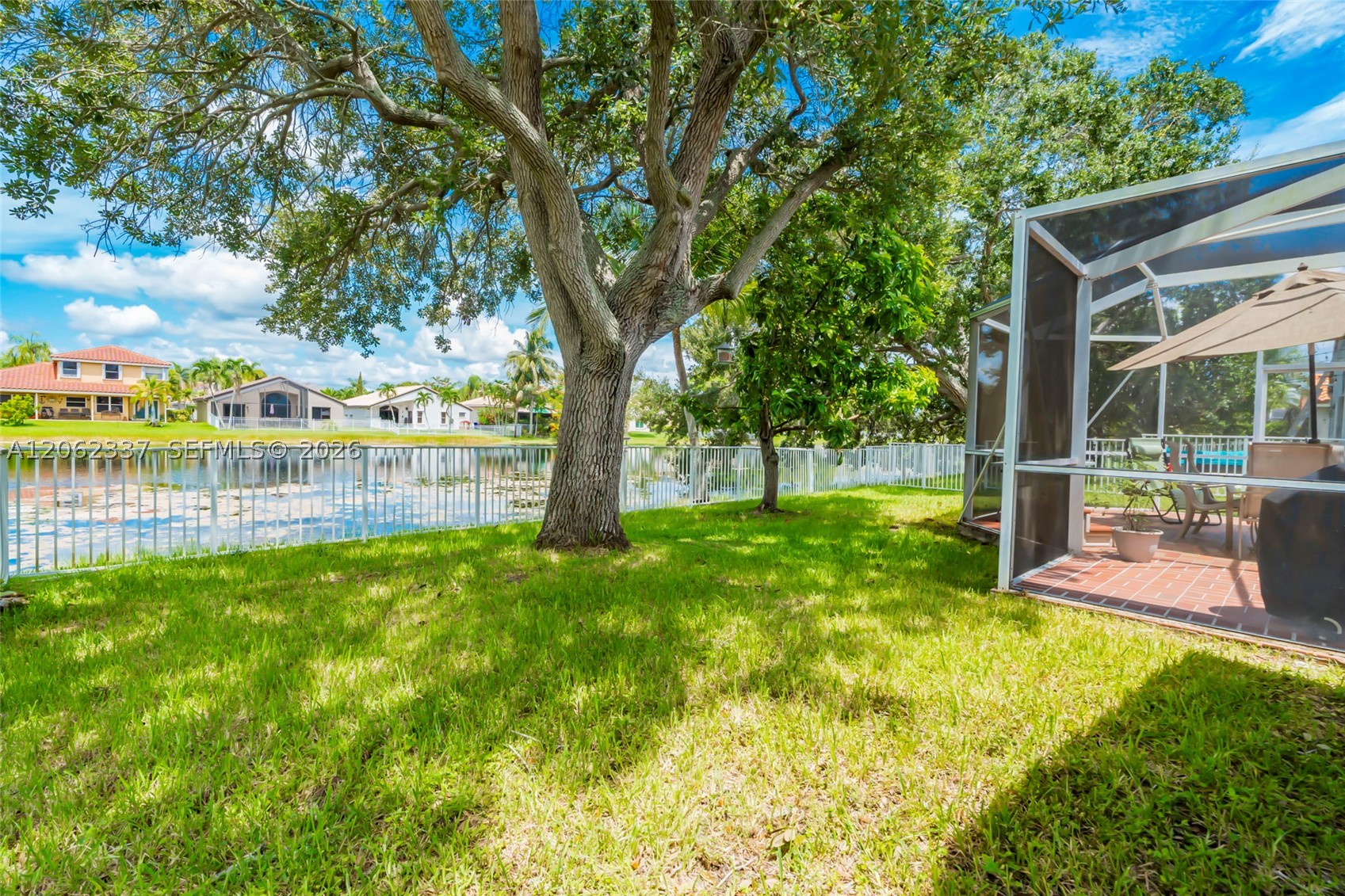 Pembroke Pines photo 3
