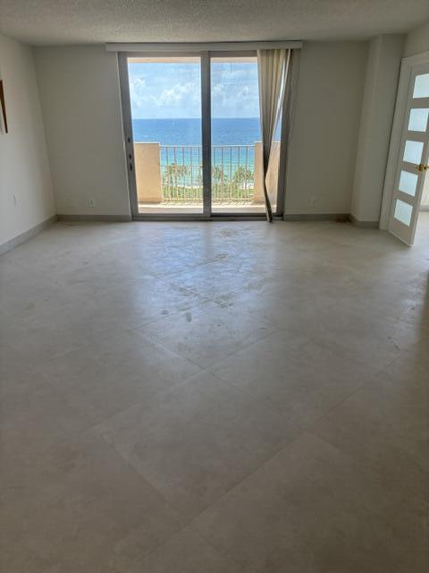 Hallandale Beach photo 3