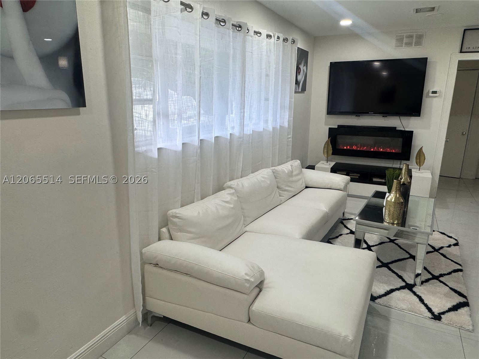 North Miami photo 3