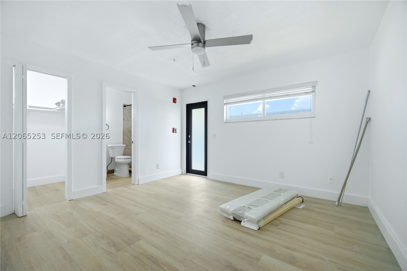 Miramar photo 5