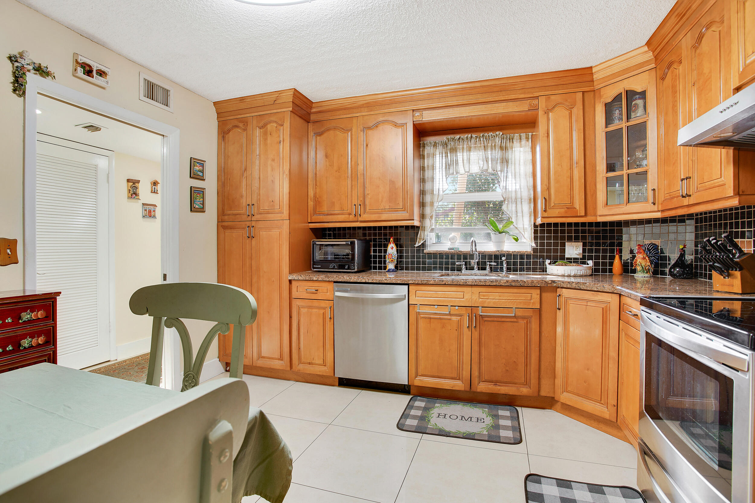Pembroke Pines photo 3