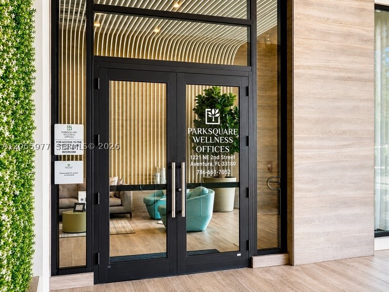 Aventura photo 2